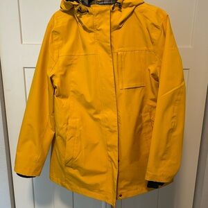 Pendleton Women’s Yellow Jacket with Hood and Water-Resistant Material